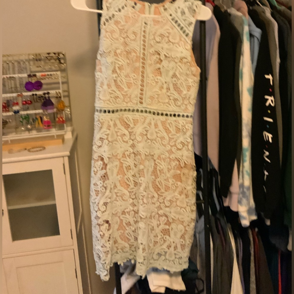 Lulus Lace Bodycon Dress
